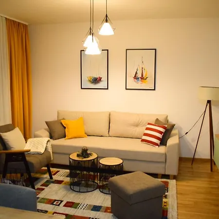 Apartment Zama Pale