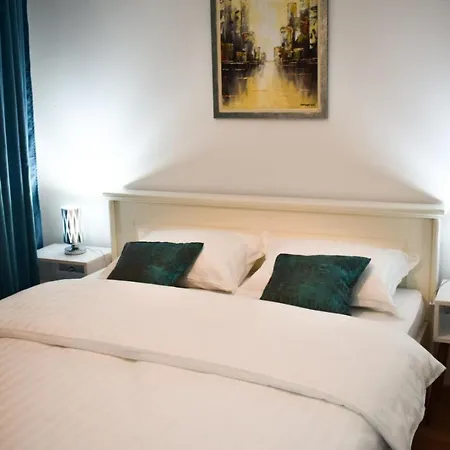 Zama Apartment *